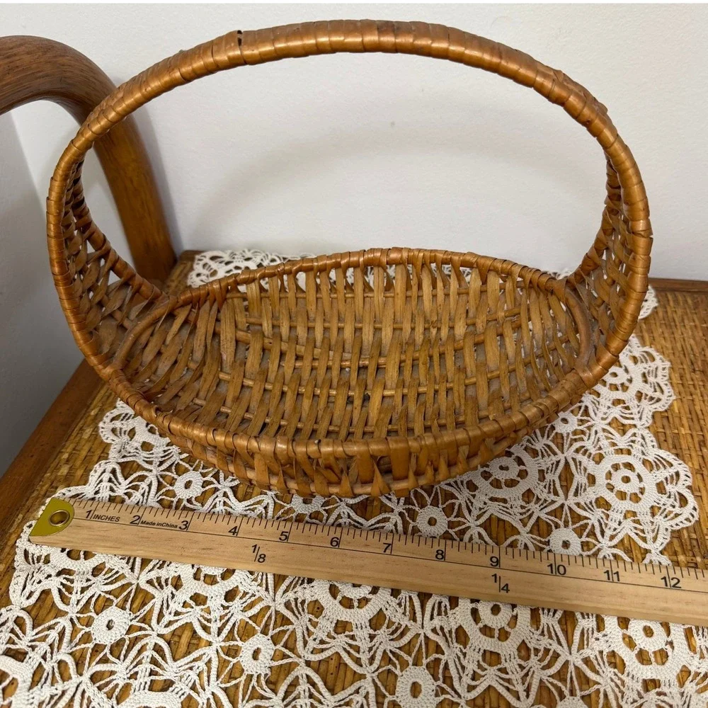 N/A handcrafted wicker